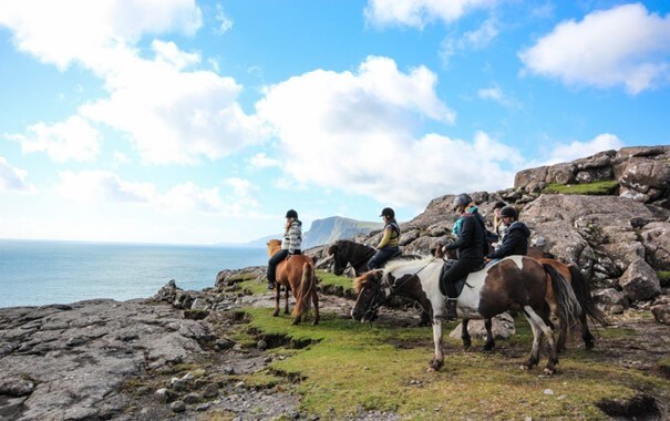 Paardrijtocht - de Faeroer eilanden - Christoffel Travel