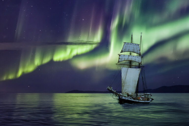 Noorderlicht spotten op traditionele zeilboot - IJsland - Christoffel Travel