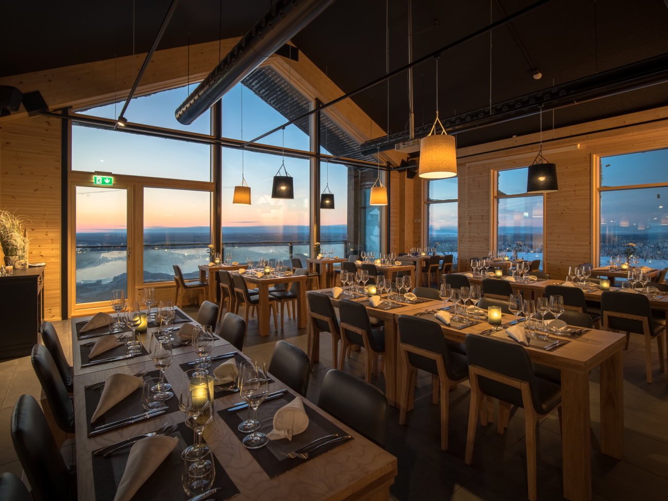 Luxe hotel Lapland -restaurant met uitzicht - Christoffel Travel