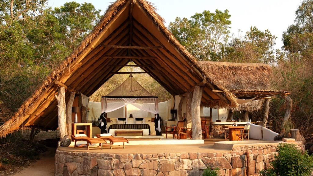 Kiba Point in Selous, Tanzania – exclusief privé-safarikamp aan de rivier, ideaal voor families of kleine groepen, aangeboden door Christoffel Travel.