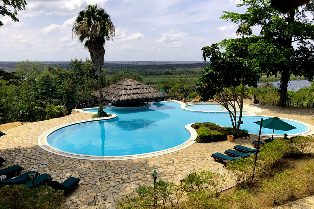 Luxe safarilodge aan de rivier de Nijl, met uitzicht op Murchison Falls. Klassieke safari-uitvalsbasis in Oeganda, aangeboden door Christoffel Travel.