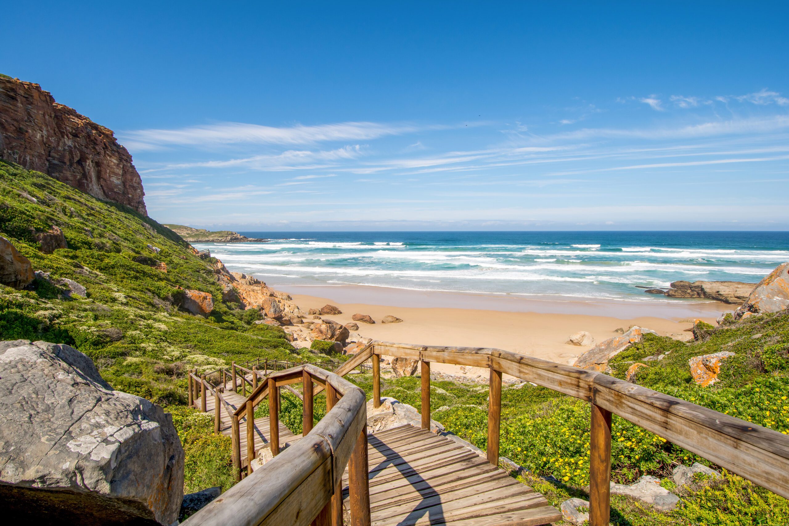 Uitzicht over Robberg schiereiland aan de Tuinroute, Zuid-Afrika.