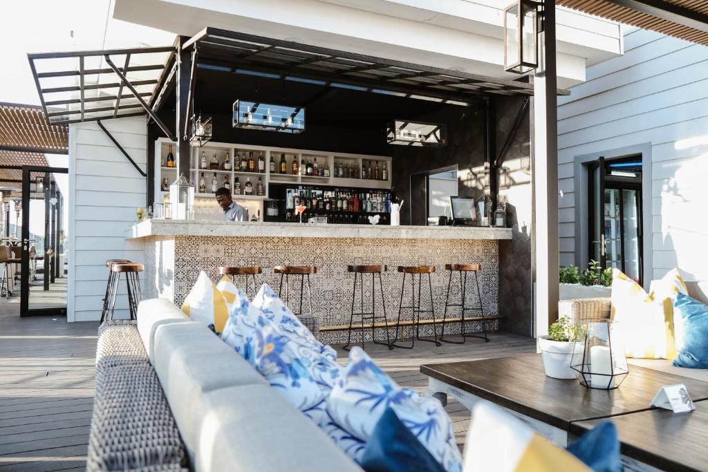 The Weinberg Windhoek – elegant hotel in Koloniale stijl met uitzicht op de bergen, ideaal als luxe startpunt van je Namibië-reis met Christoffel Travel.